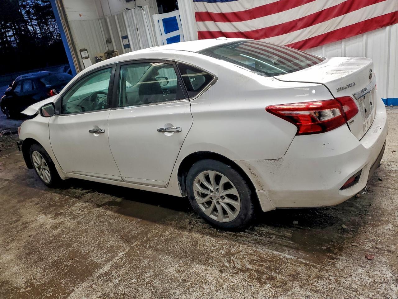 2018 Nissan Sentra S - Фото 2