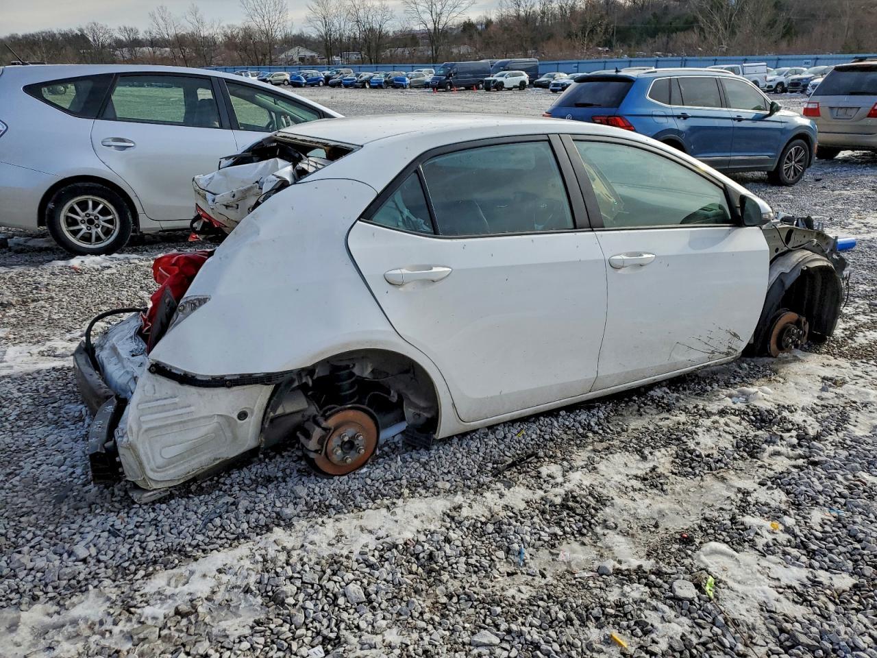 2017 Toyota Corolla L - Фото 3