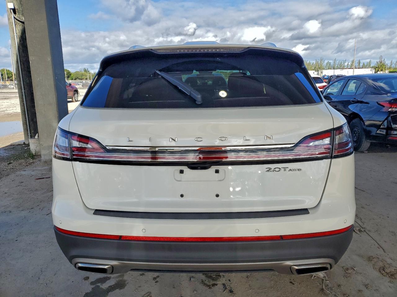 2020 Lincoln Nautilus Reserve - Image 6