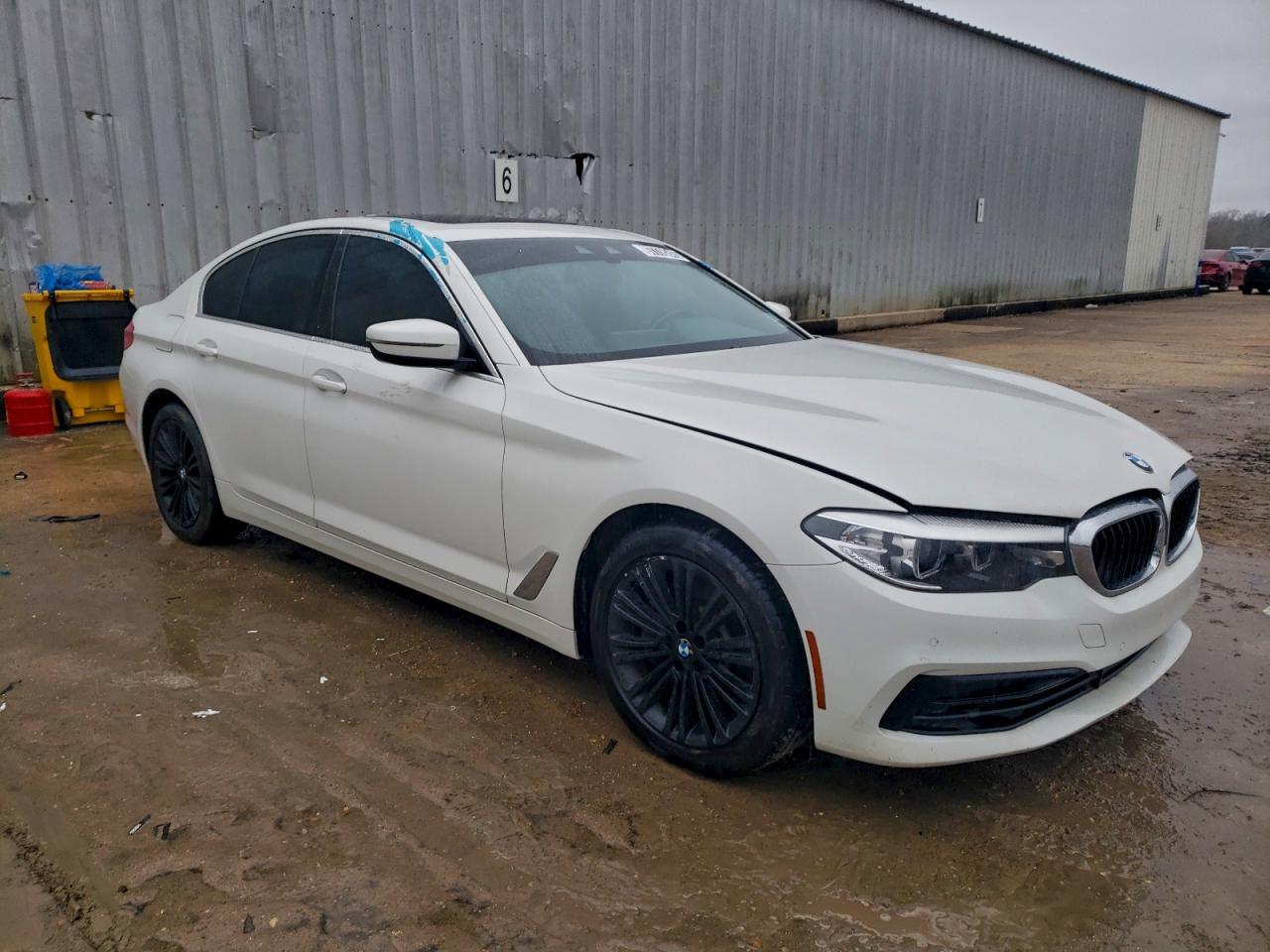 2020 BMW 530 I - Фото 4