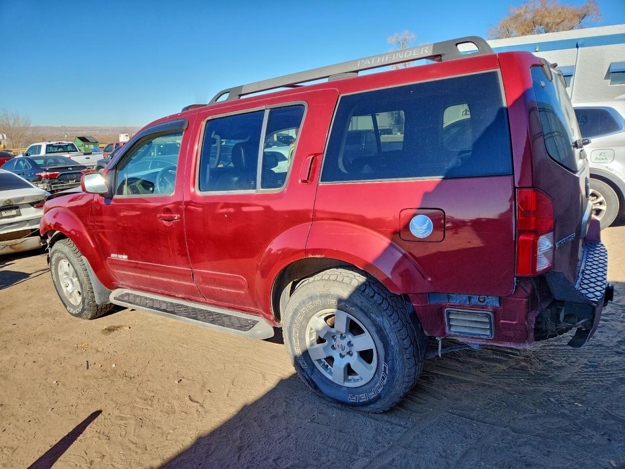 2005 Nissan Pathfinder Le - Фото 2