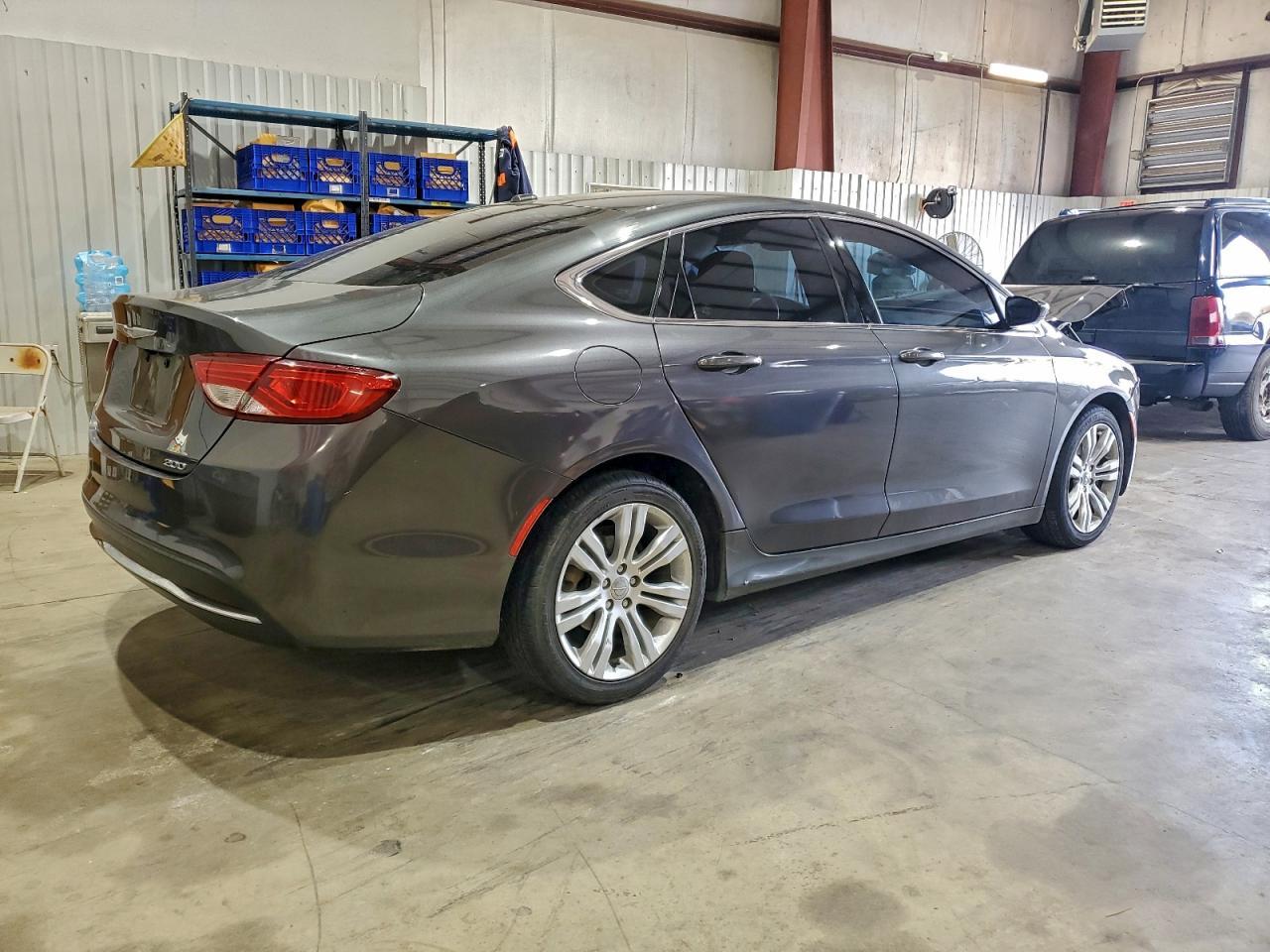2015 Chrysler 200 Limited - Image 3