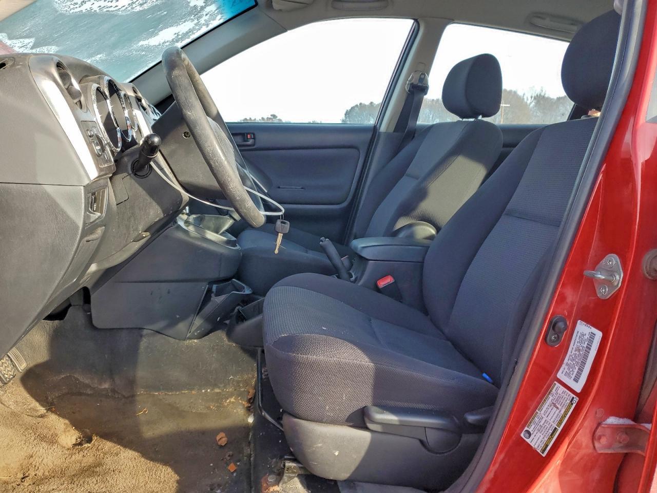 2005 Pontiac Vibe - Image 7