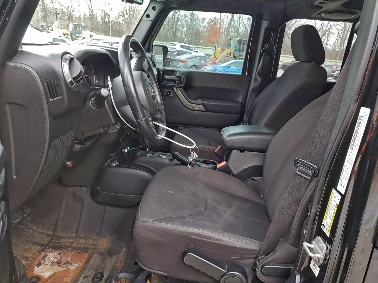 2014 Jeep Wrangler Unlimited Sport - Image 7