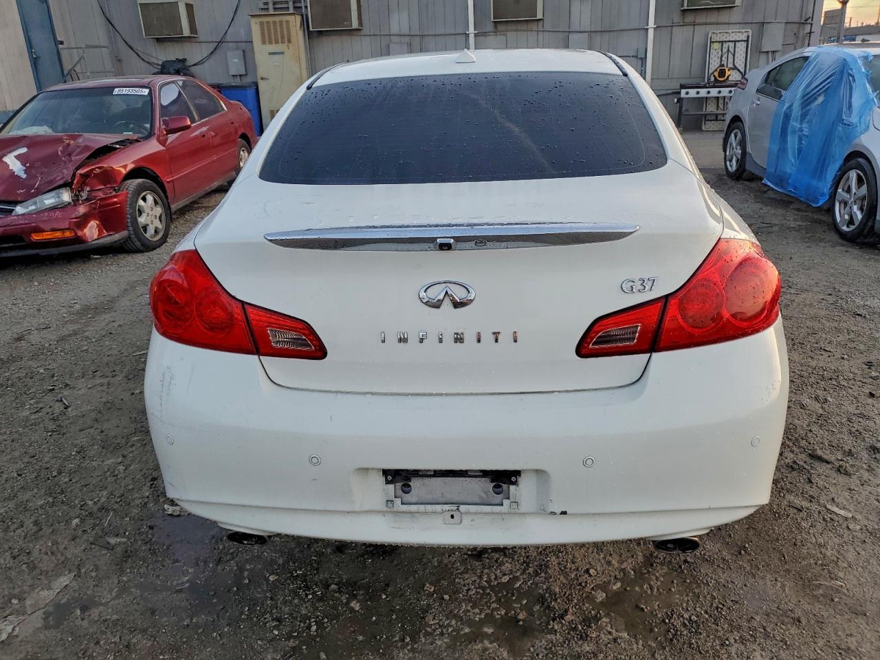 2012 Infiniti G37 Base - Фото 6