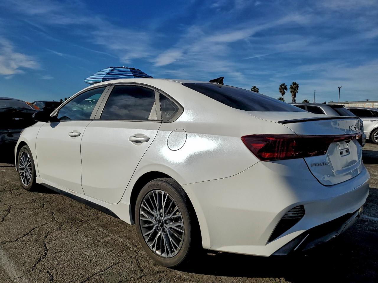 2022 Kia Forte Gt Line - Фото 2