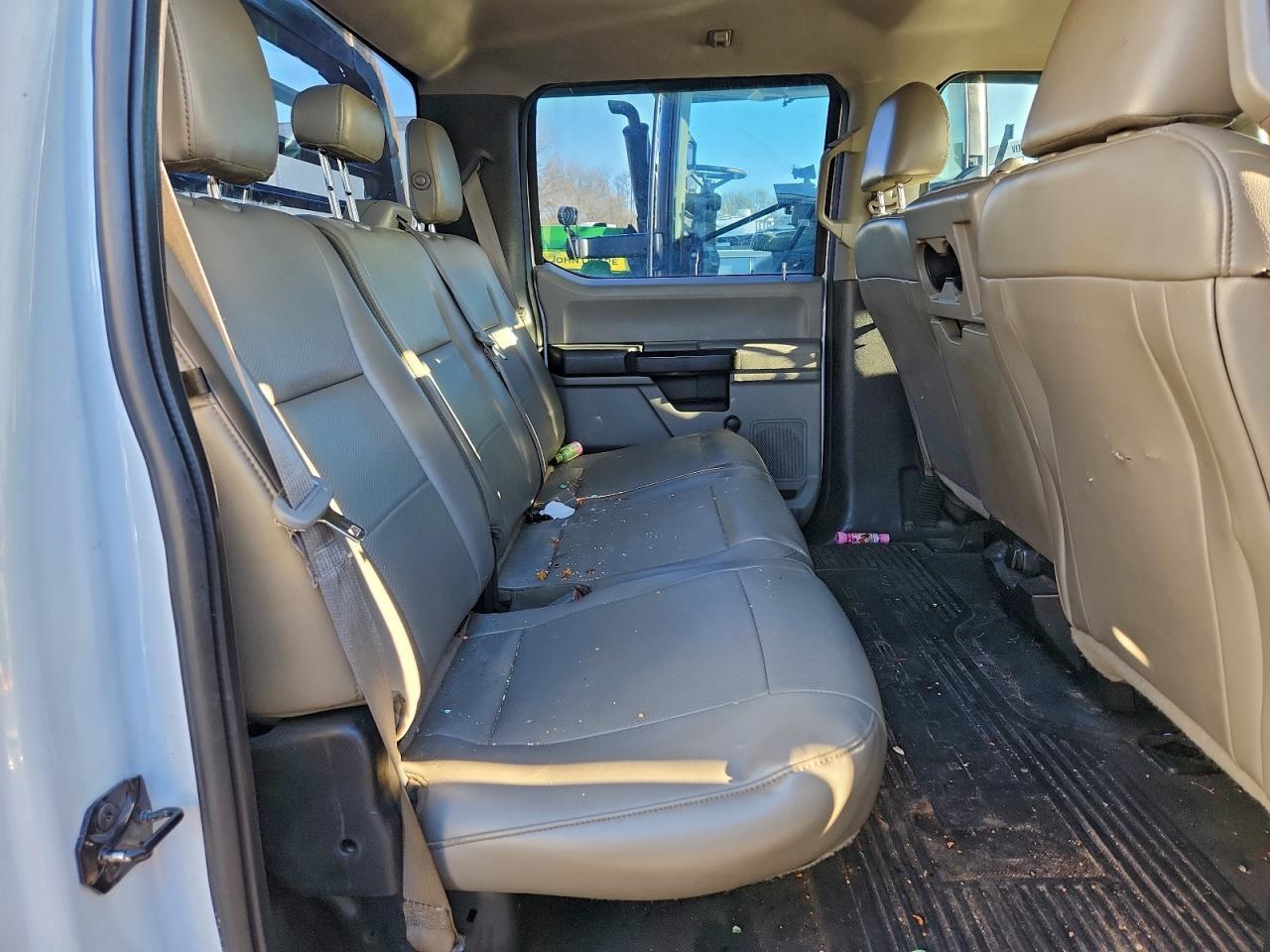 2018 Ford F350 Truck Cab And Chassis - Фото 6