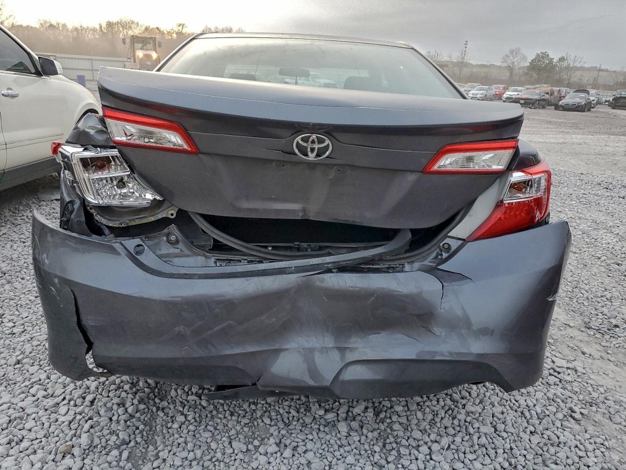 2013 Toyota Camry L - Image 6