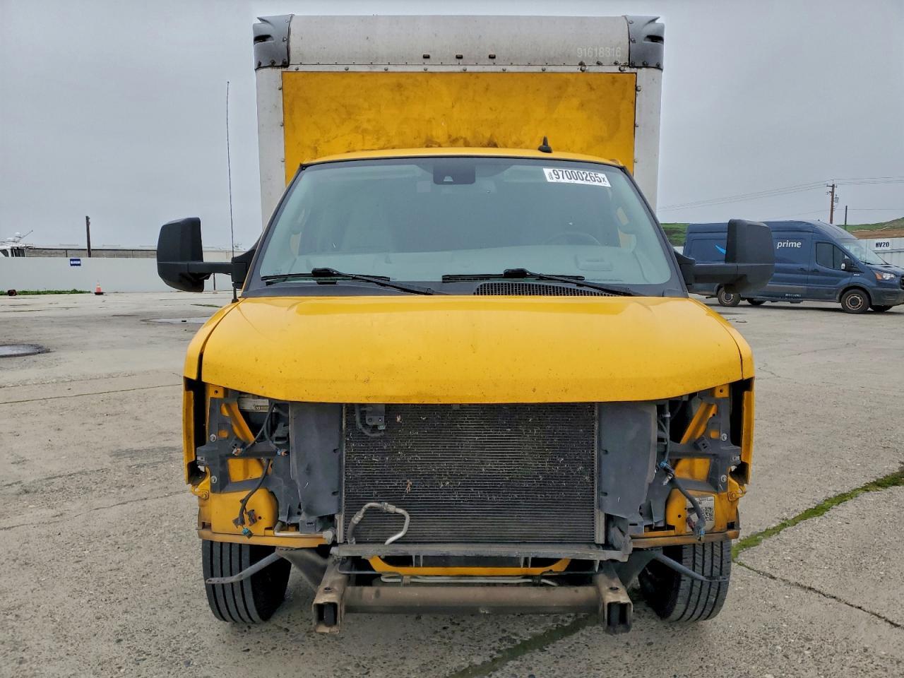 2021 GMC Savana Cutaway G3500 - Image 5