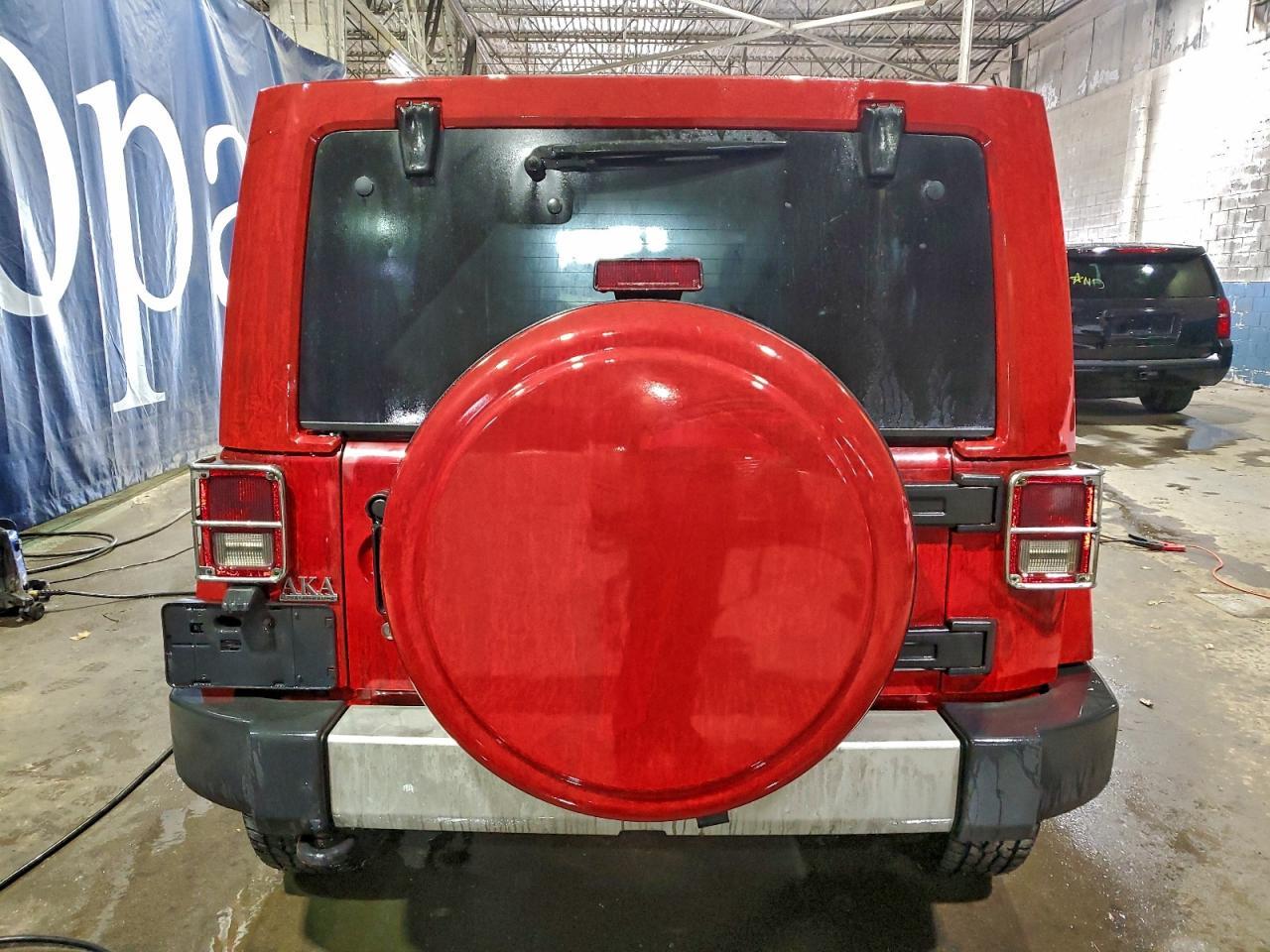 2012 Jeep Wrangler Unlimited Sahara - Фото 6