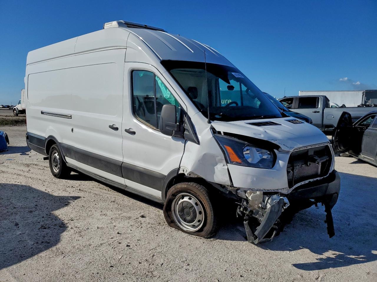 2021 Ford Transit Refrigerated Delivery Van - Фото 4