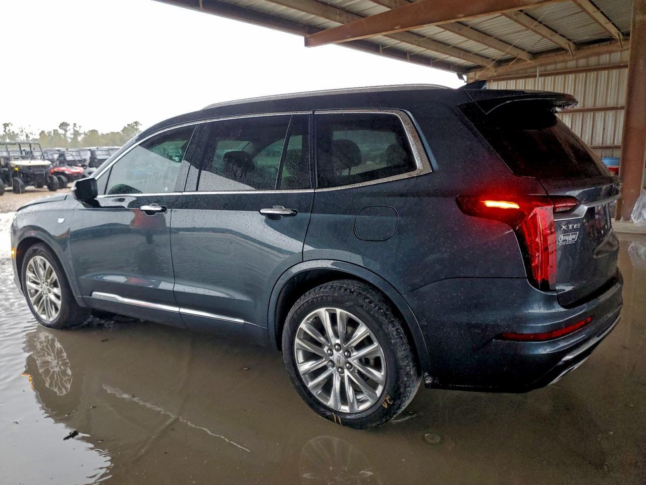 2020 Cadillac Xt6 Premium Luxury - Image 2