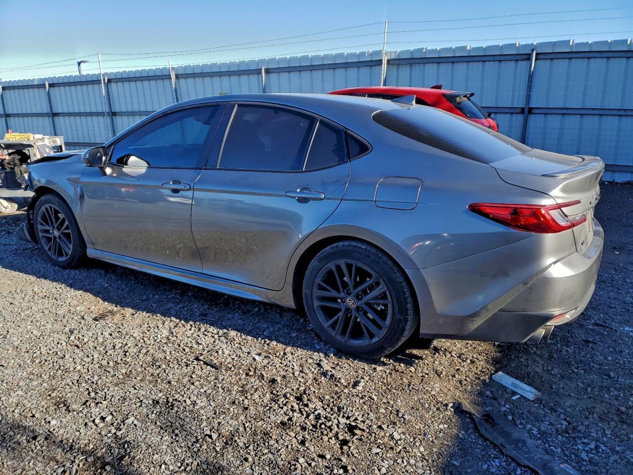 2025 Toyota Camry Xse - Фото 2