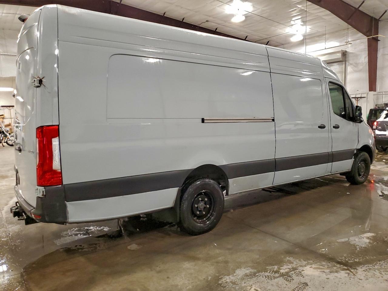 2024 Mercedes Benz Sprinter 3500 Delivery Van - Фото 3