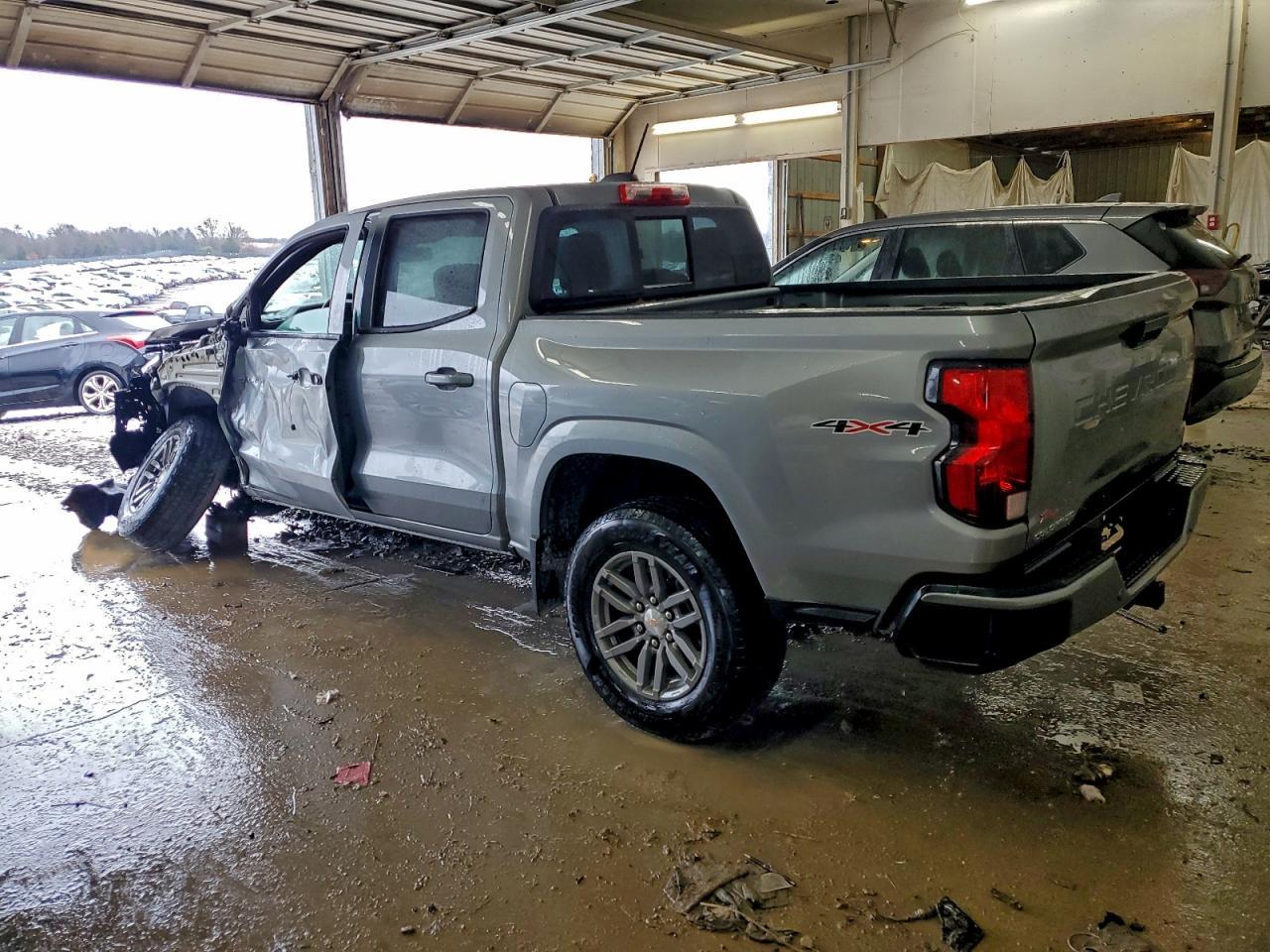 2025 Chevrolet Colorado Lt - Фото 2