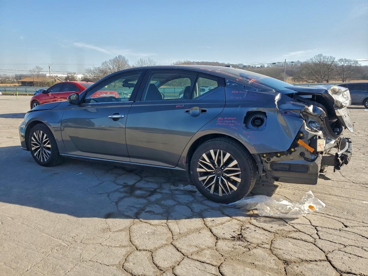 2024 Nissan Altima Sv - Image 2