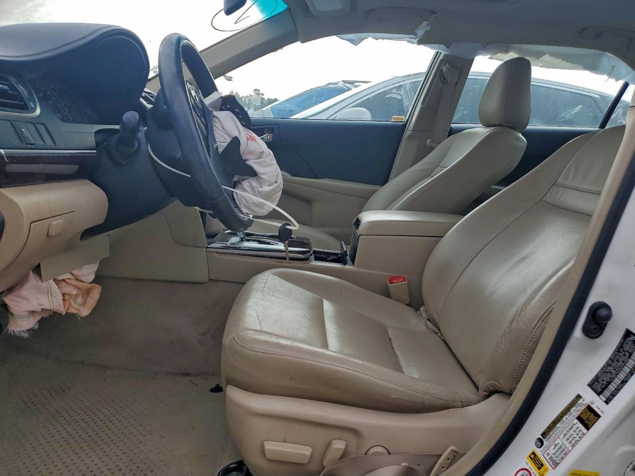 2014 Toyota Camry L - Фото 7