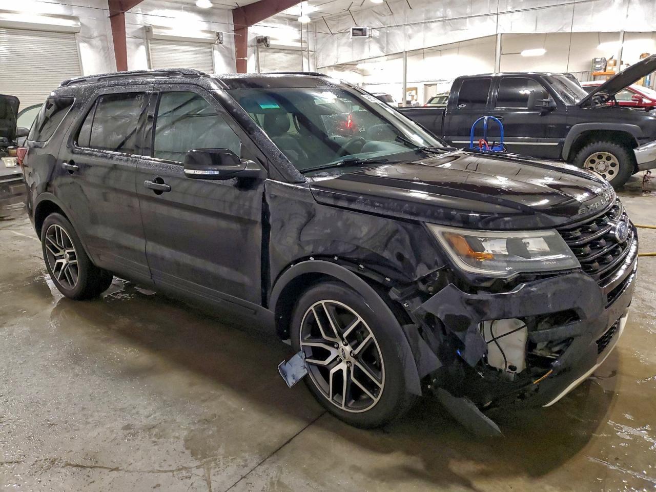 2016 Ford Explorer Sport - Image 4