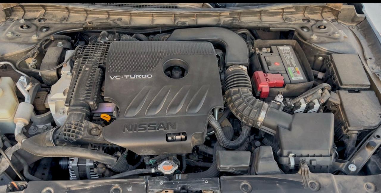 2022 Nissan Altima Sr - Image 7