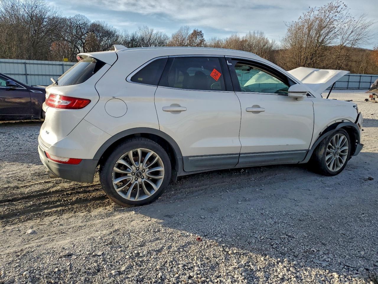 2017 Lincoln Mkc Reserve - Image 3