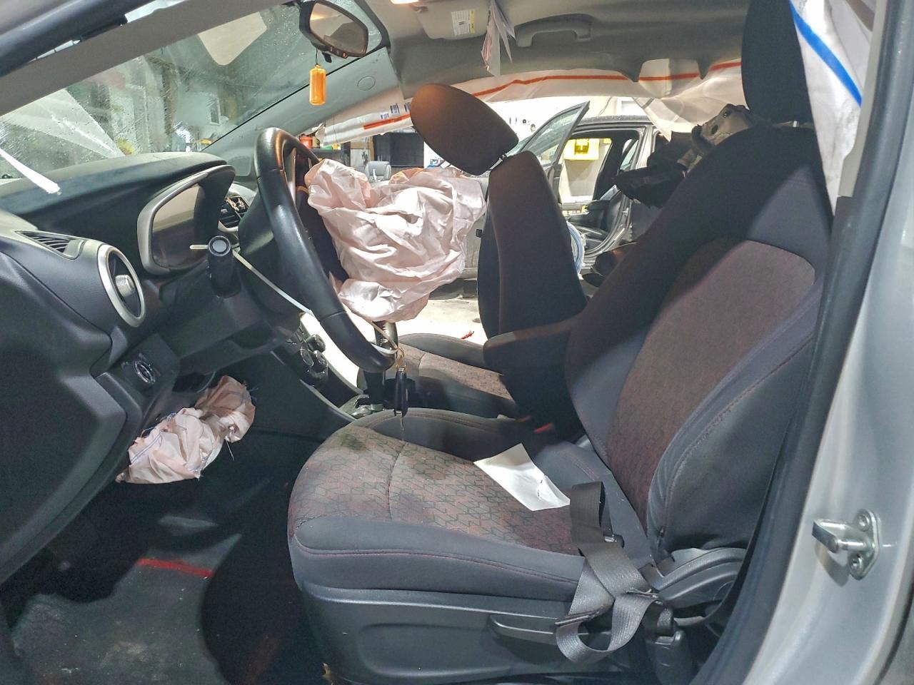 2019 Chevrolet Sonic Lt - Фото 7