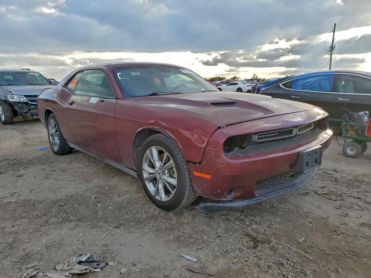 2021 Dodge Challenger Sxt - Image 4