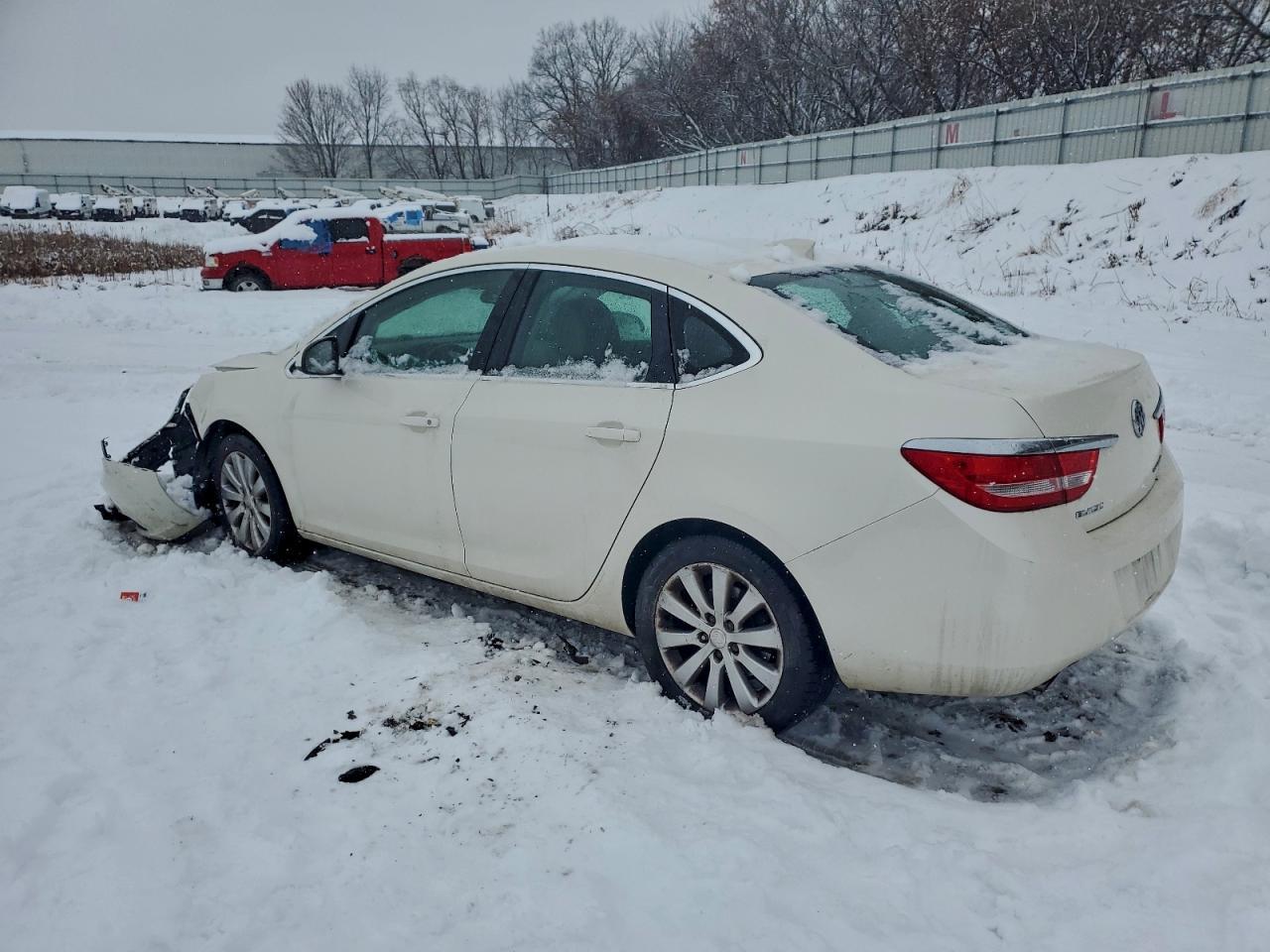 2016 Buick Verano - Фото 2