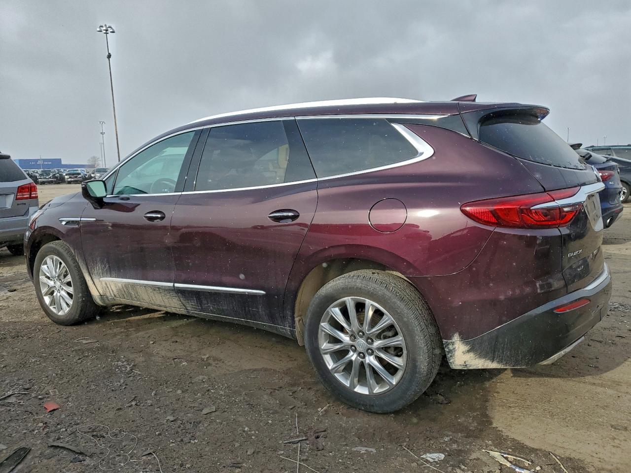 2018 Buick Enclave Essence - Фото 2