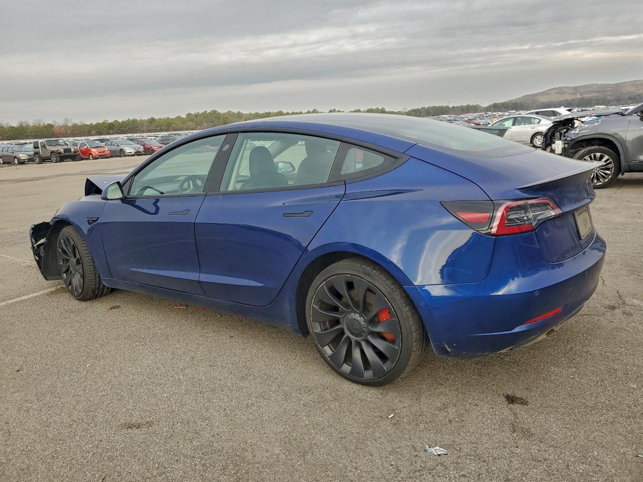 2022 Tesla Model 3 - Image 2