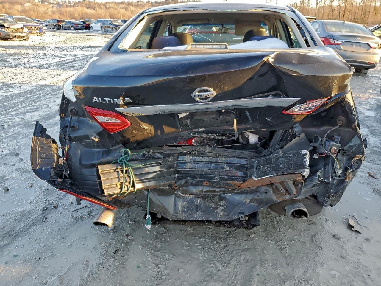 2016 Nissan Altima 2.5 - Image 6