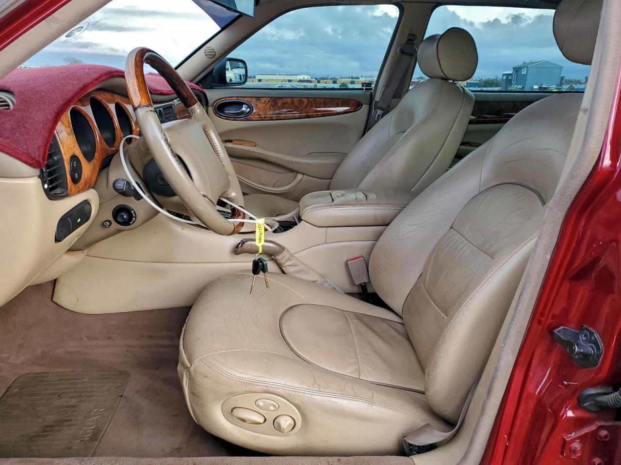 2000 Jaguar Vandenplas - Image 7