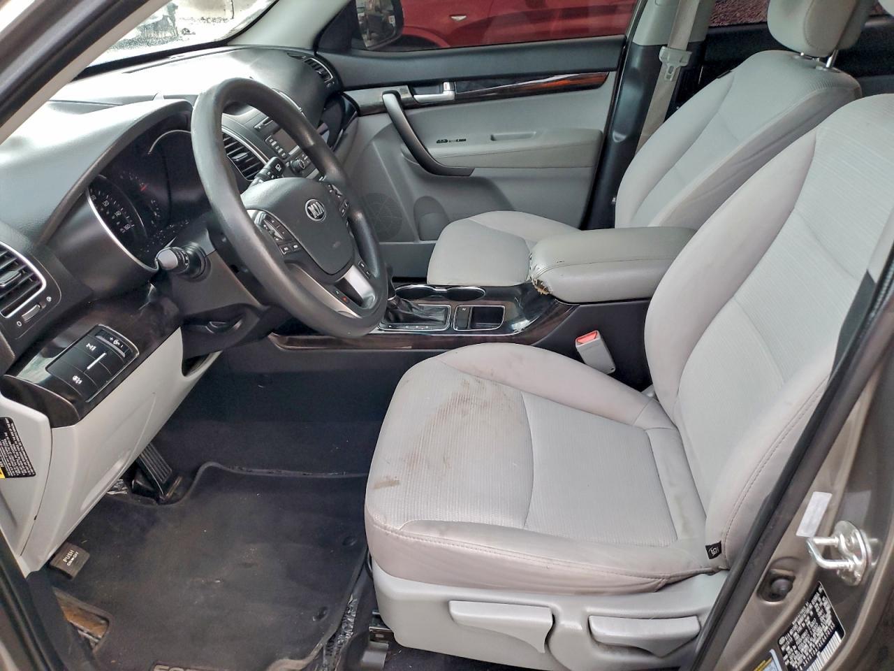 2014 Kia Sorento Lx - Image 7