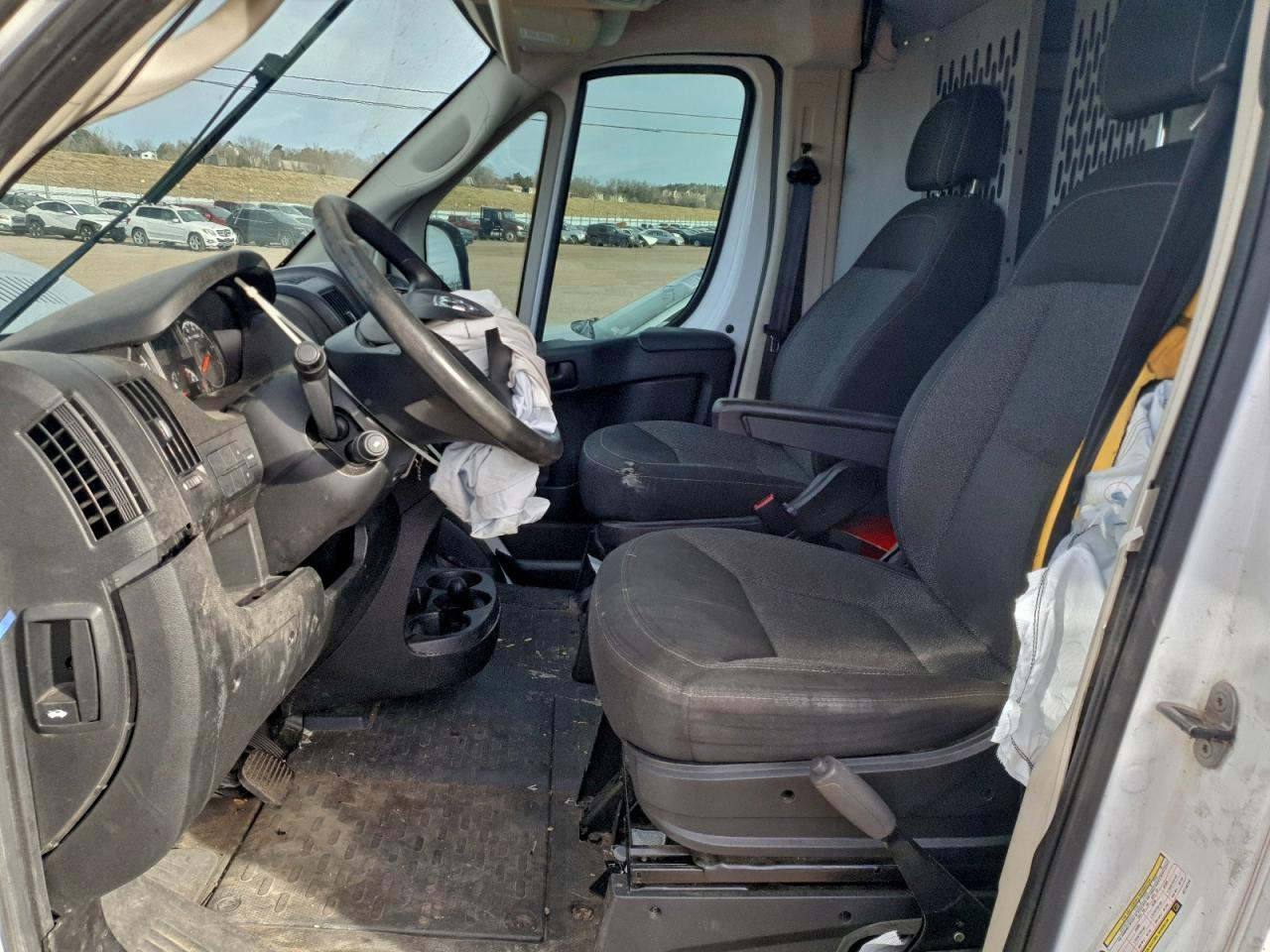 2018 Ram Promaster 2500 Delivery Van - Фото 7