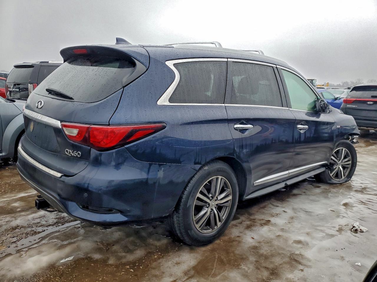 2017 Infiniti Qx60 - Image 3