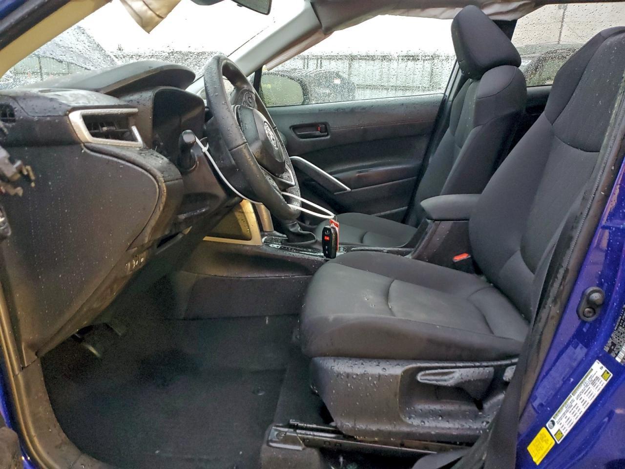 2025 Toyota Corolla Cross Le - Фото 7