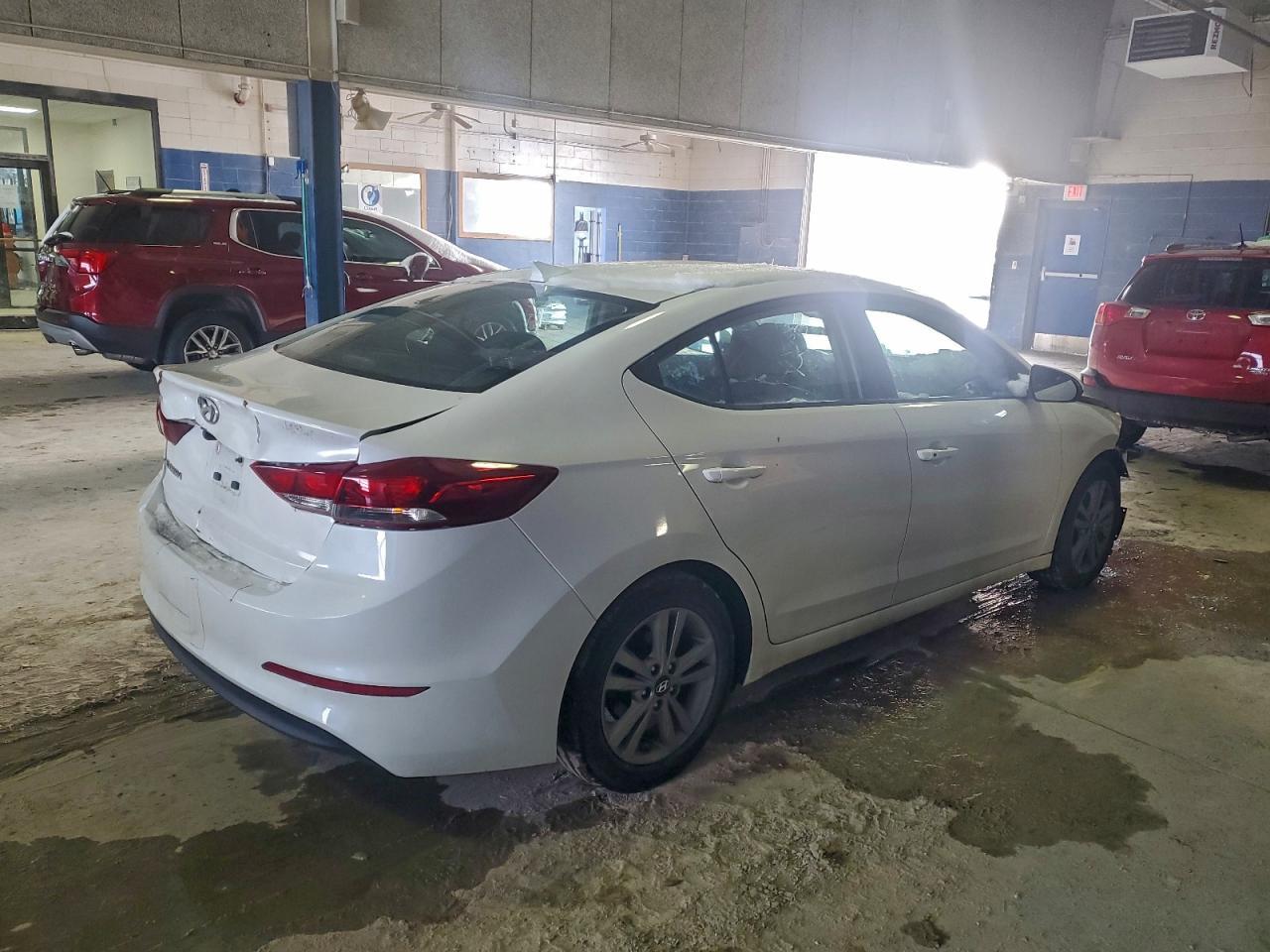 2018 Hyundai Elantra Sel - Фото 3