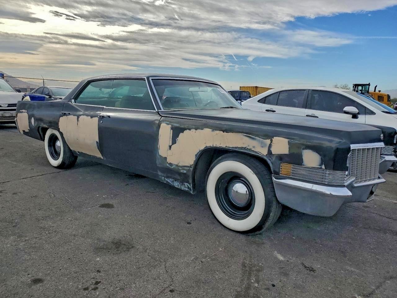 1970 Cadillac Deville - Image 4