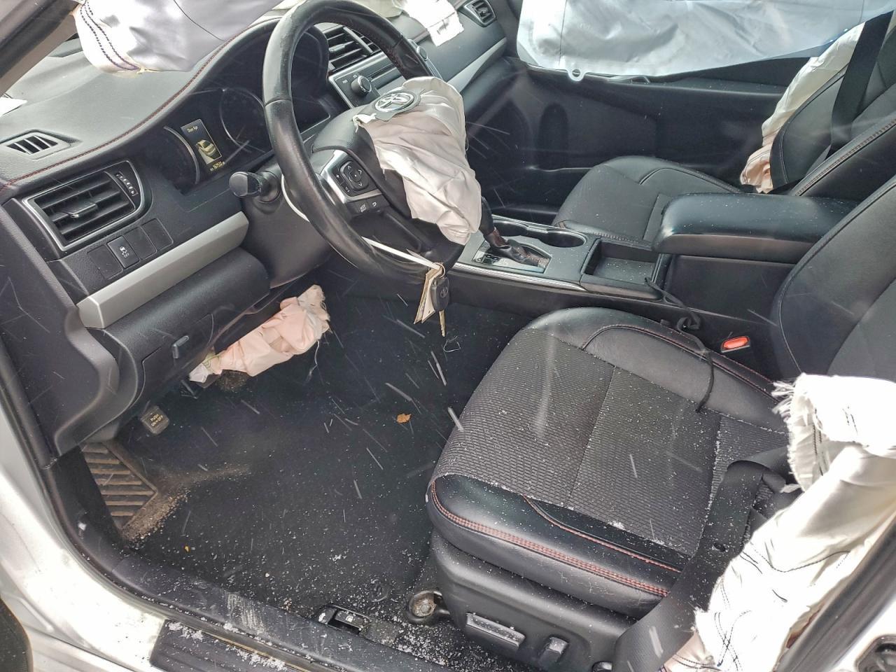 2016 Toyota Camry Le - Фото 7