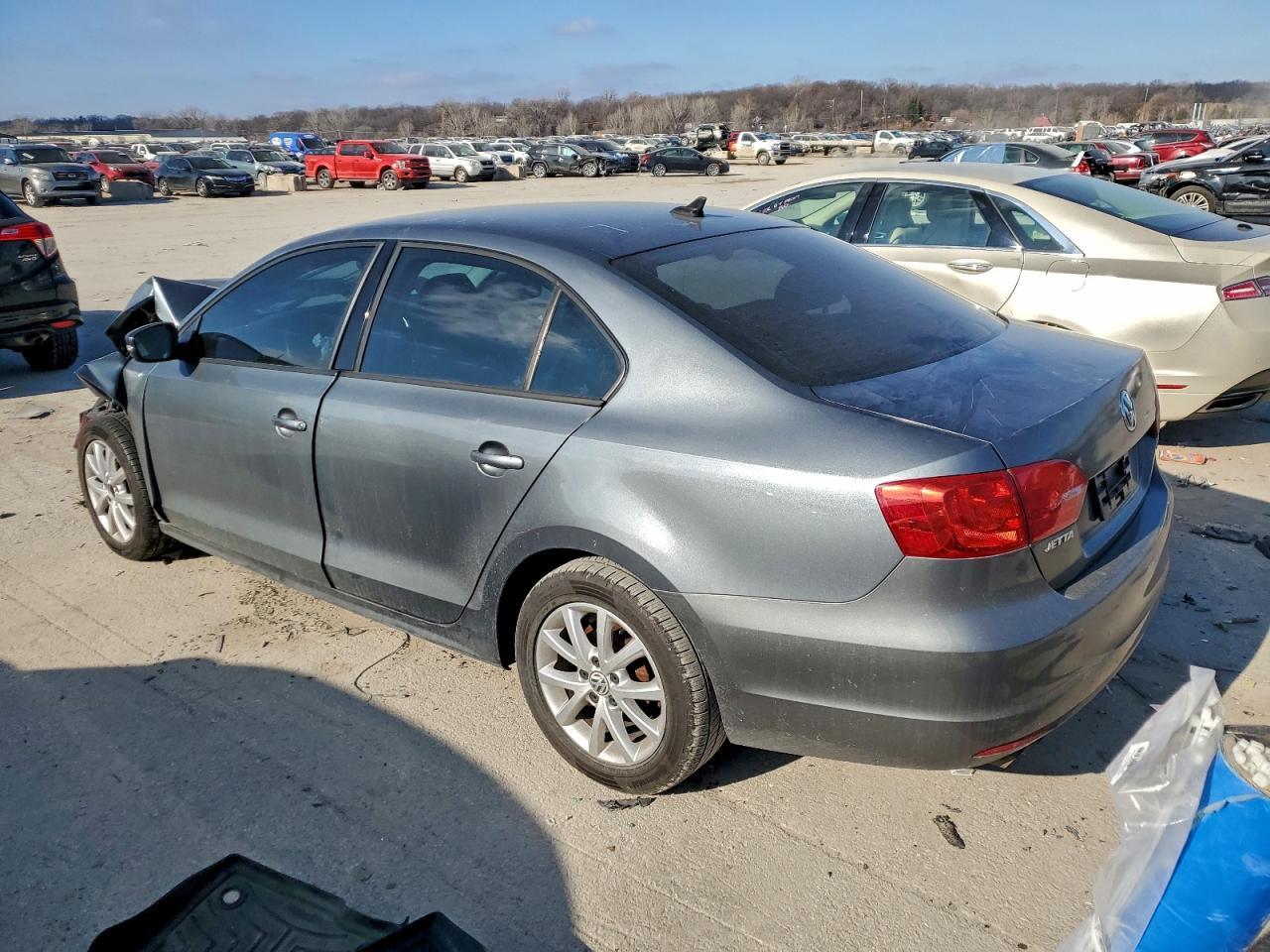 2011 Volkswagen Jetta Se - Фото 2