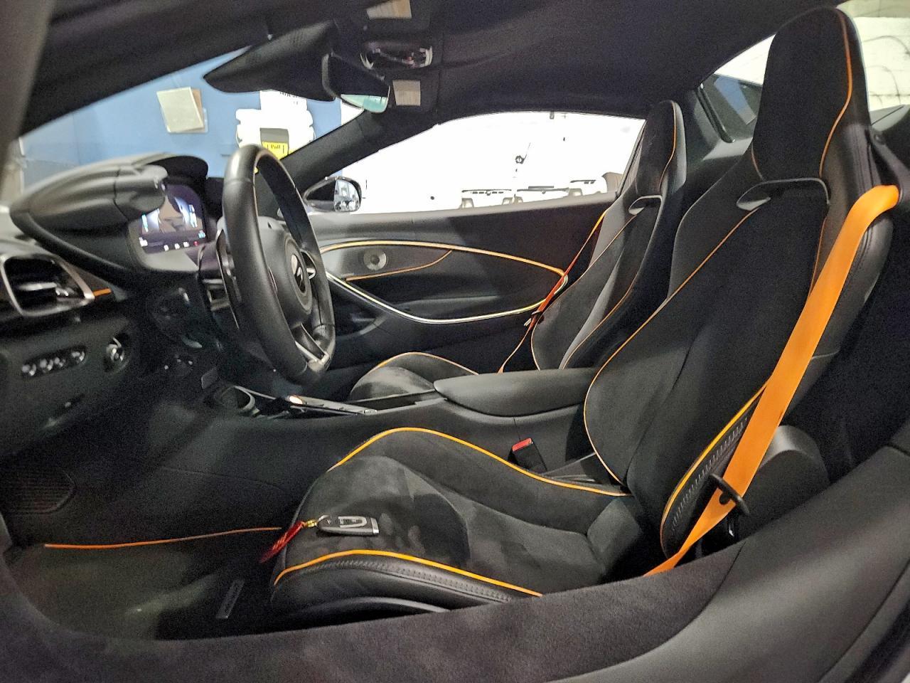 2025 Mclaren Automotive Artura - Фото 7