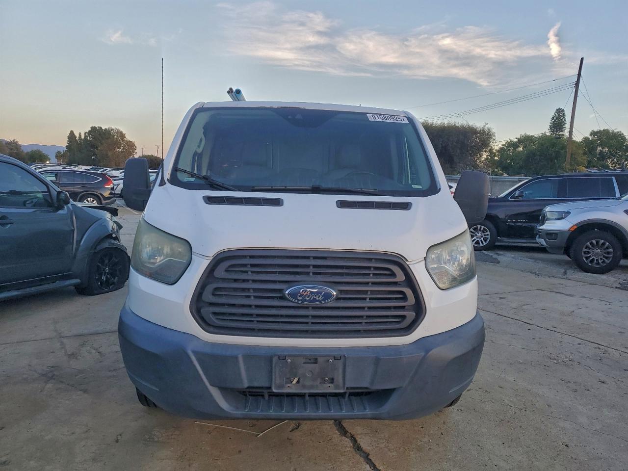 2015 Ford Transit 250 Delivery Van - Фото 5