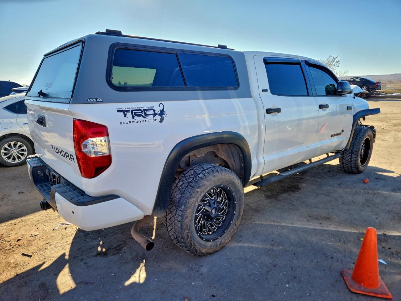 2016 Toyota Tundra Crewmax Sr5 - Image 3