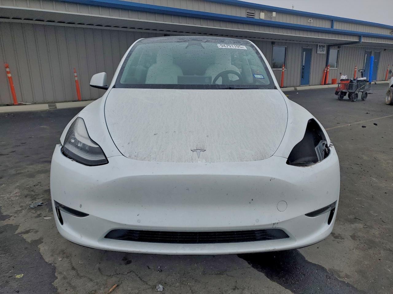 2022 Tesla Model Y - Image 5