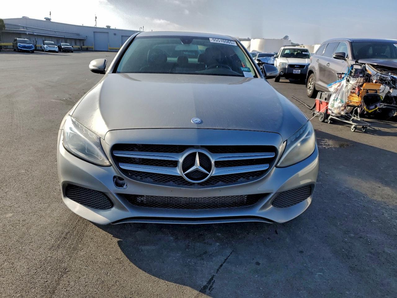 2016 Mercedes-Benz C 350E - Image 5