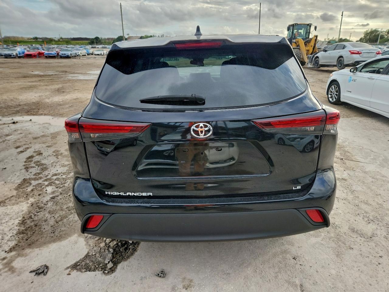 2024 Toyota Highlander Le - Фото 6