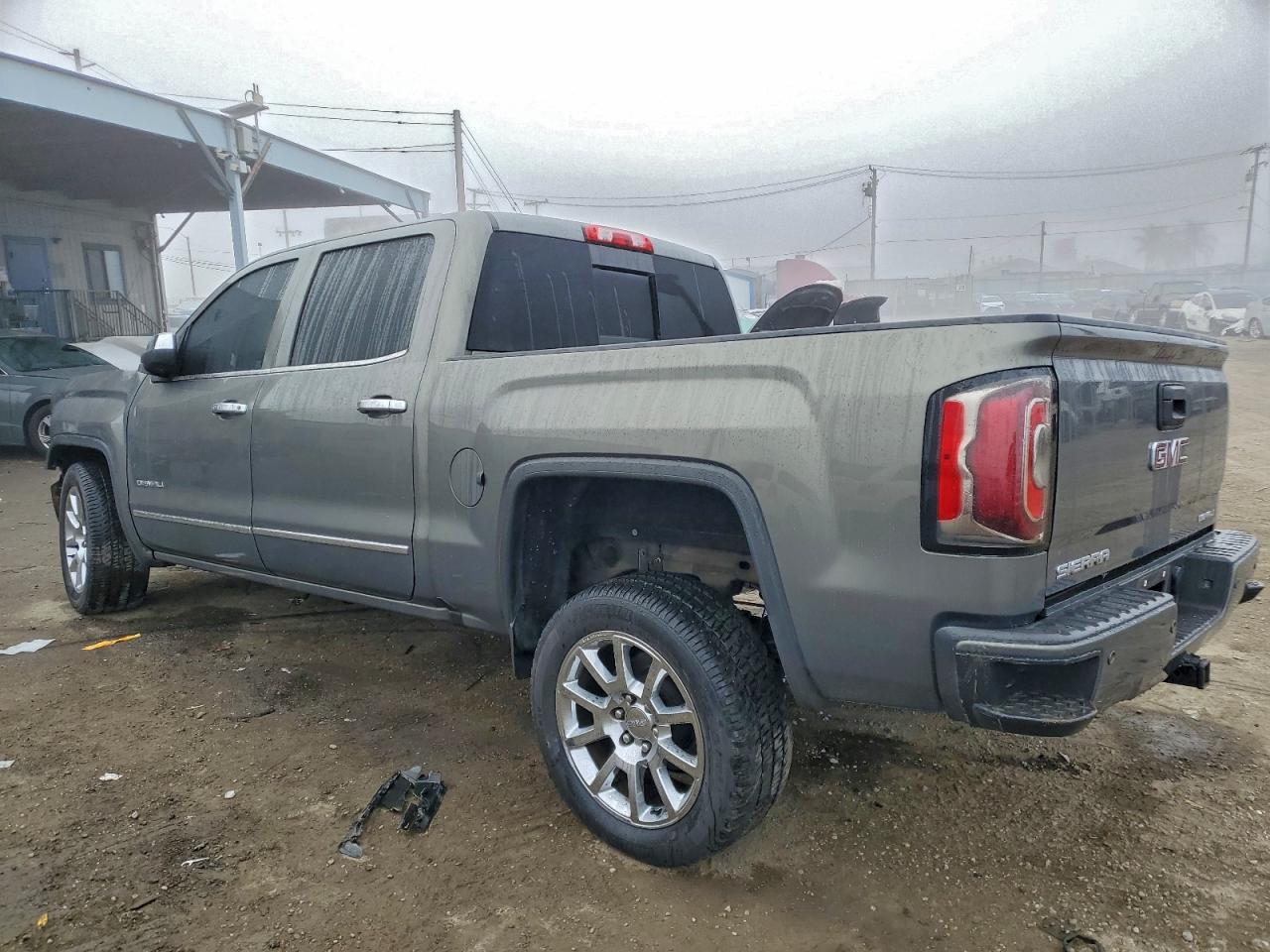 2018 GMC Sierra K1500 Denali - Image 2
