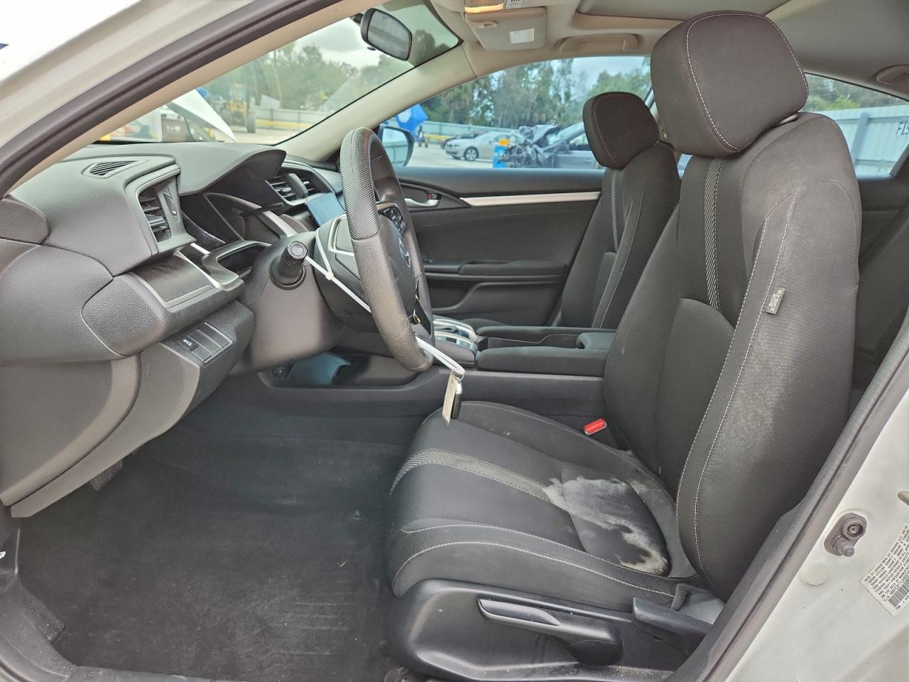 2018 Honda Civic Ex - Image 7