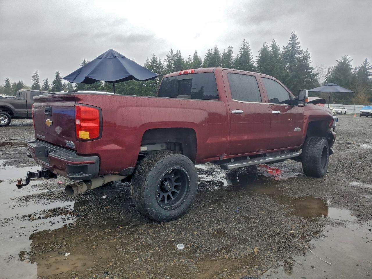 2017 Chevrolet Silverado K3500 High Country - Фото 3