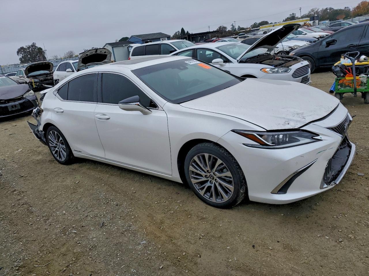 2021 Lexus Es 300H - Image 4