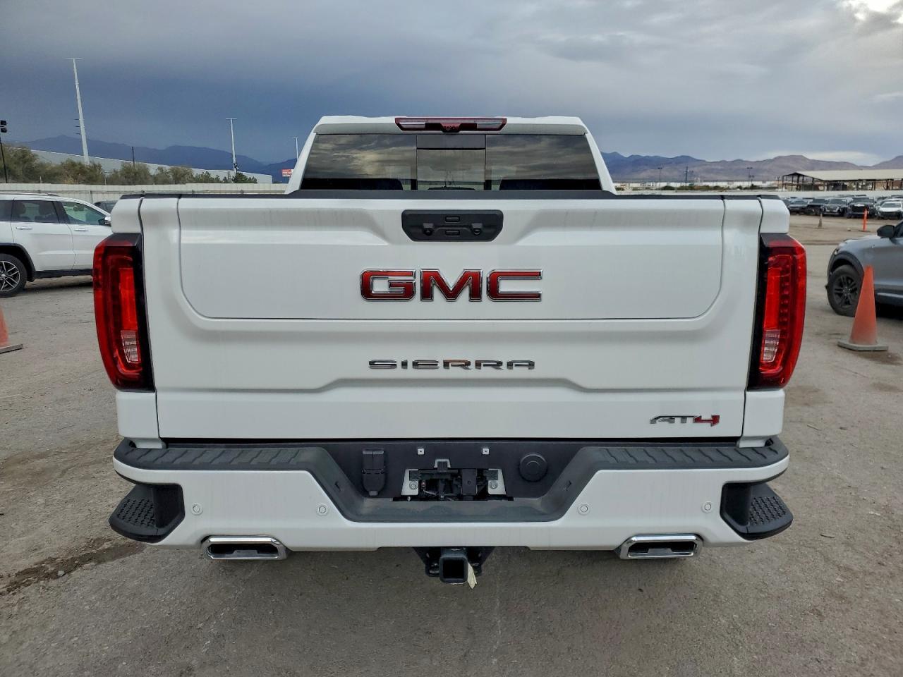 2025 GMC Sierra K1500 At4 - Фото 6